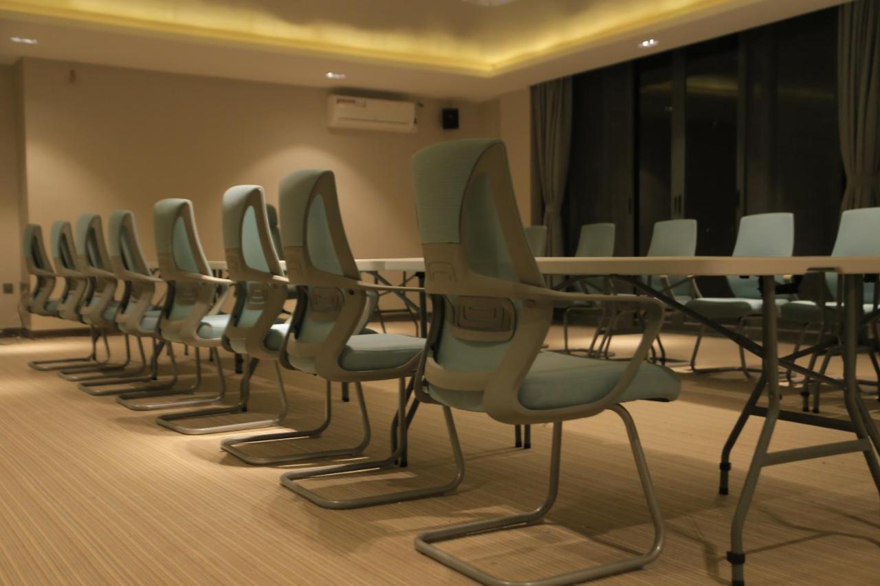 Zara Garden Hotel And Apartments Kampala Exterior photo